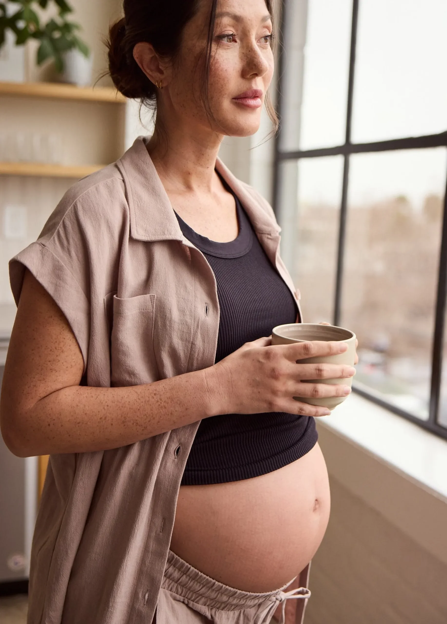 Breezy Linen Maternity Shirt Short Sleeve Button Up