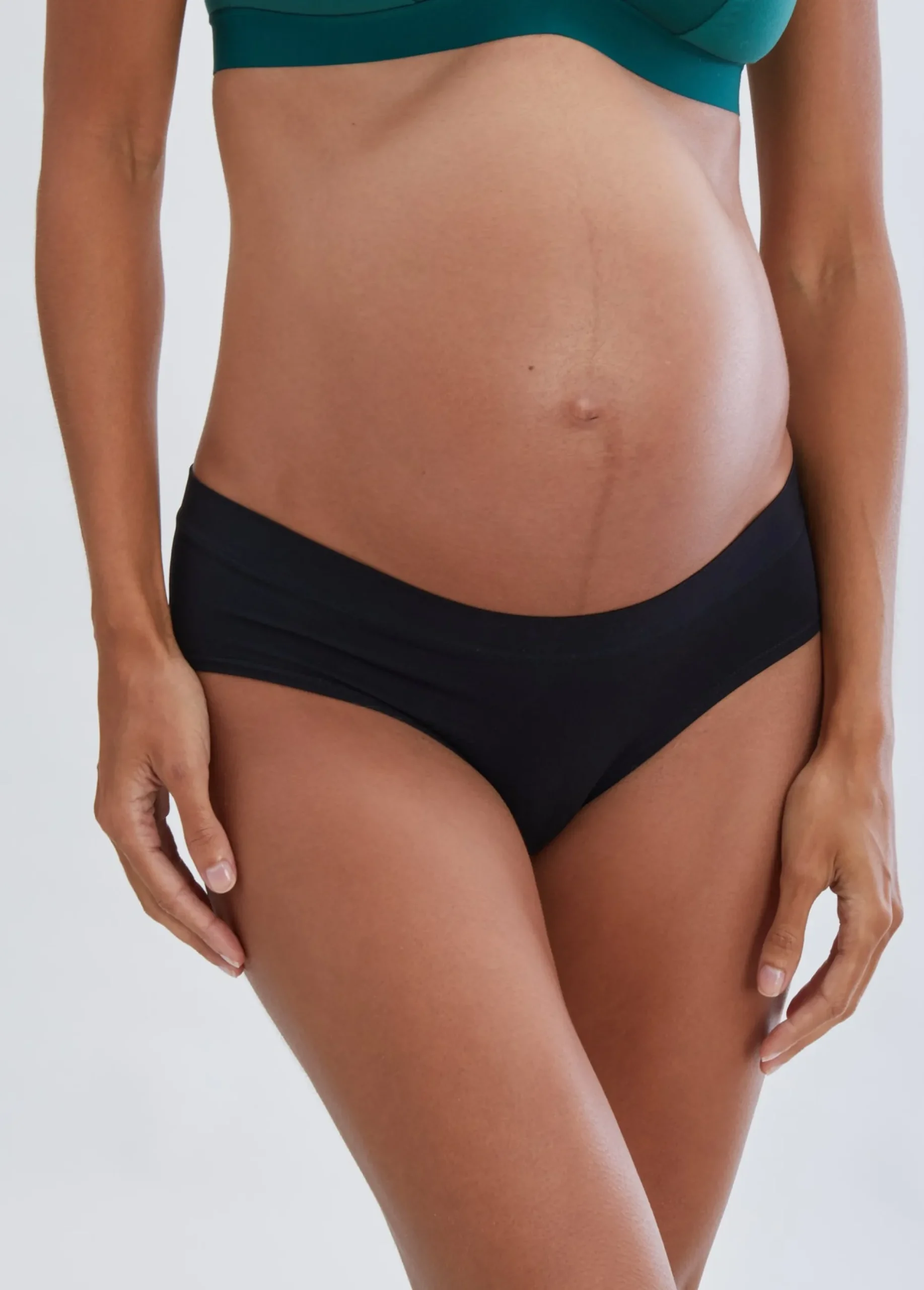 Cooling Seamless Maternity Underwear 3-Pack