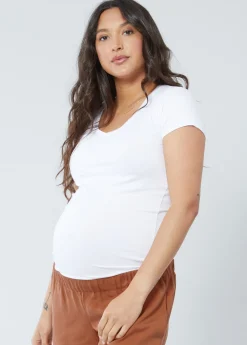 Essential V-Neck Maternity Tee